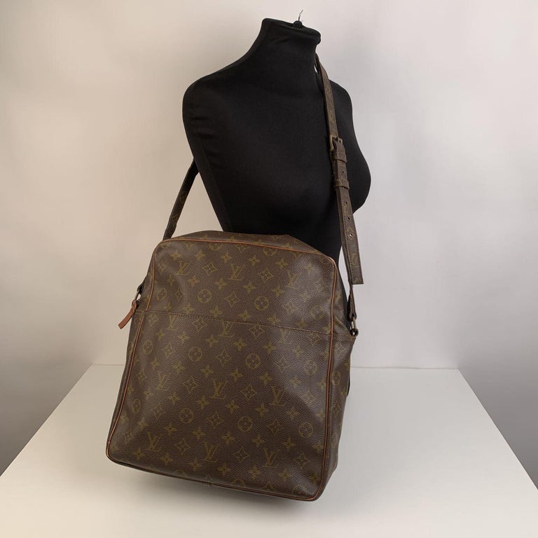 Marceau messenger leather satchel Louis Vuitton Black in Leather