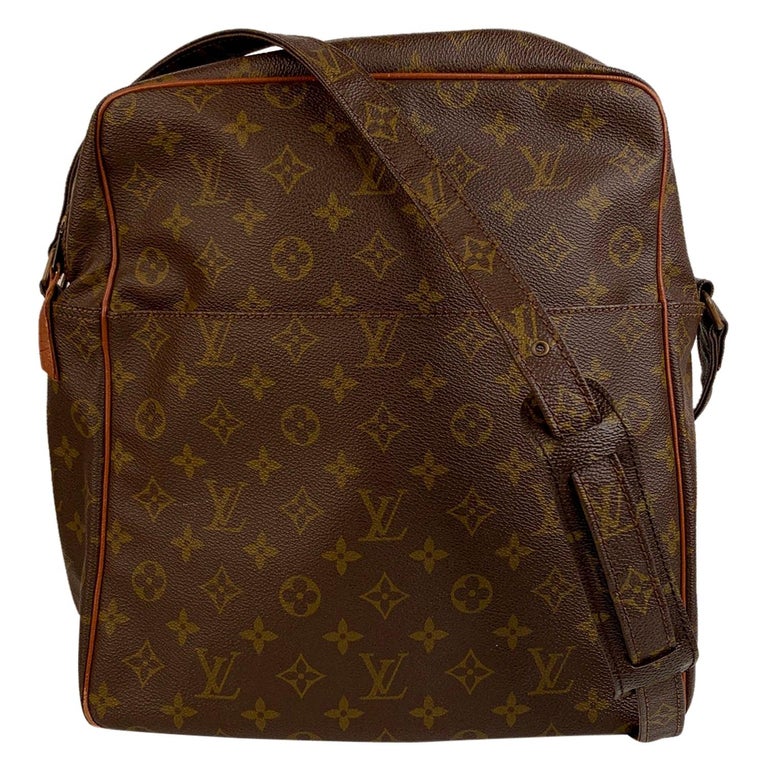 Louis Vuitton Vintage Monogram Canvas Marceau GM Messenger Bag For Sale