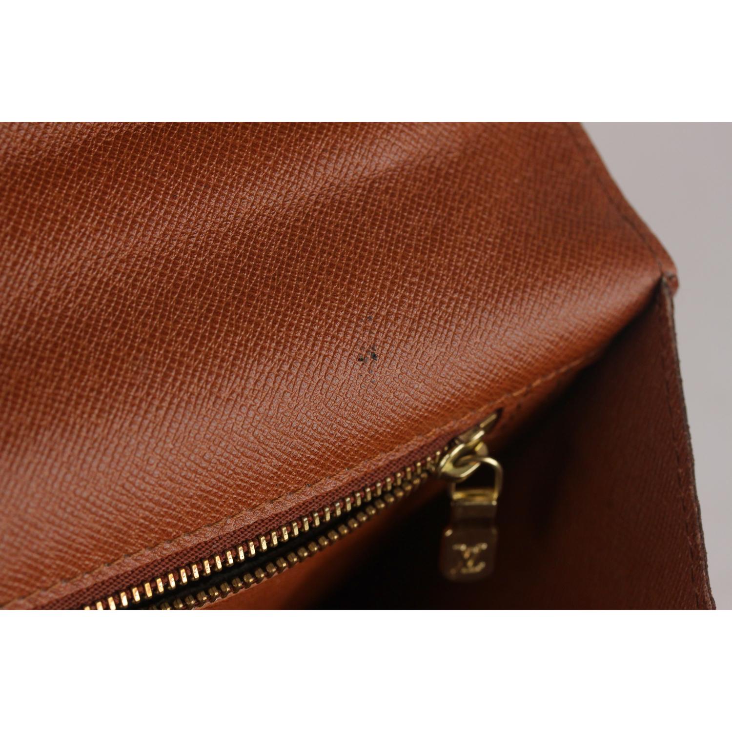 Louis Vuitton Vintage Monogram Canvas Monceau 28 Messenger Bag 7