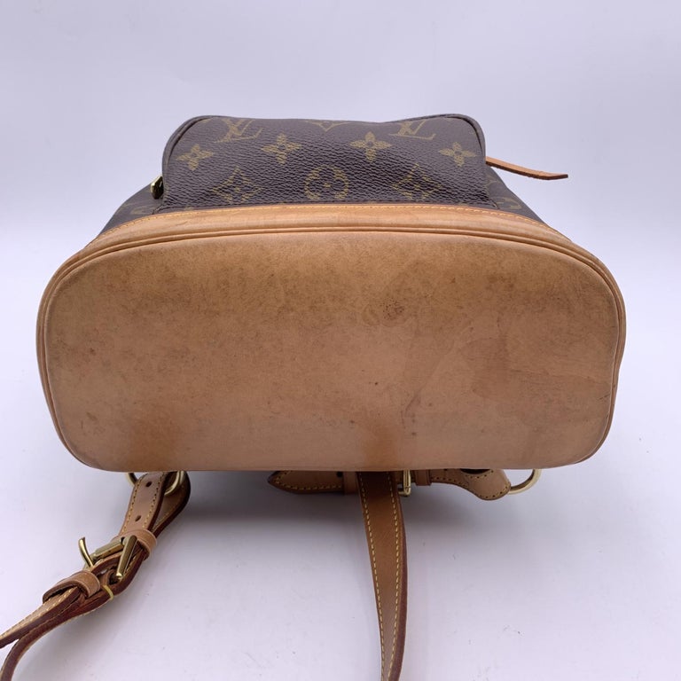 Louis Vuitton Vintage Monogram Canvas Montsouris MM Backpack Bag For