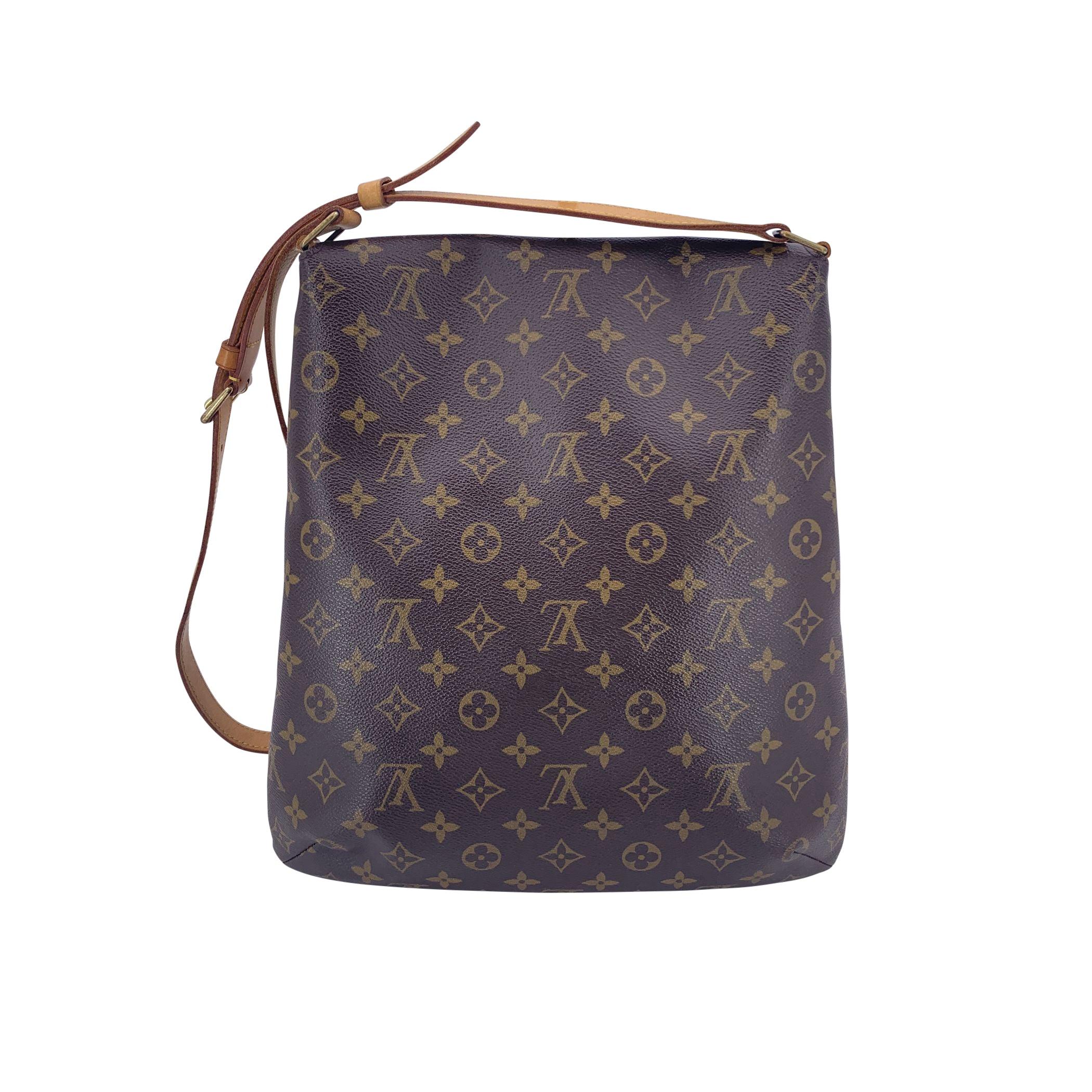 Noir Louis Vuitton Vintage Monogram Canvas Musette Flap Messenger Bag en vente