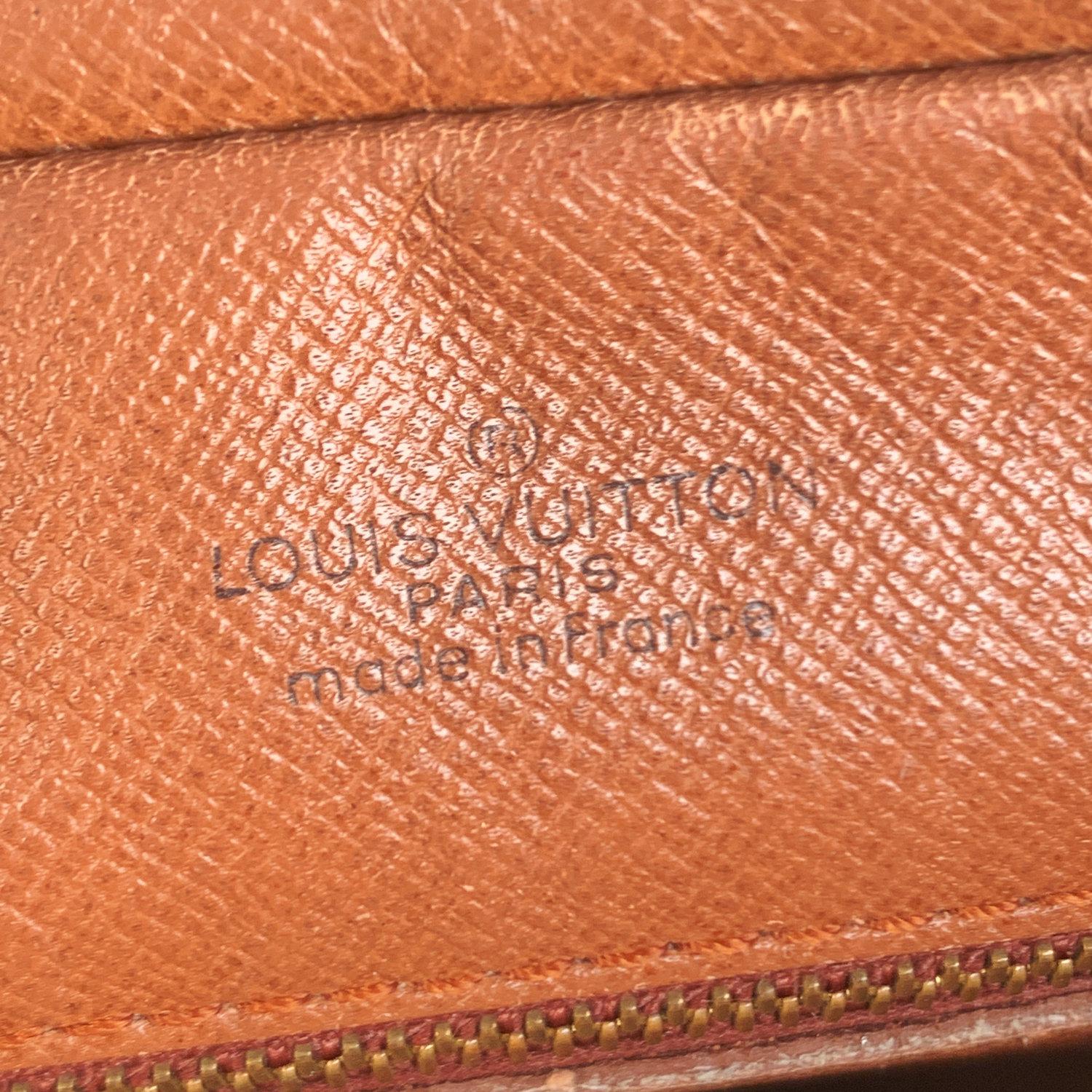 Louis Vuitton Vintage Monogram Canvas Nil Messenger Bag 2