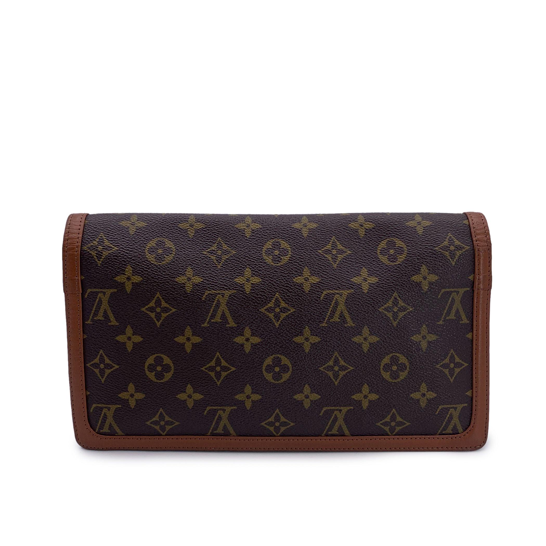Black Louis Vuitton Vintage Monogram Canvas Pochette Dame Clutch Bag