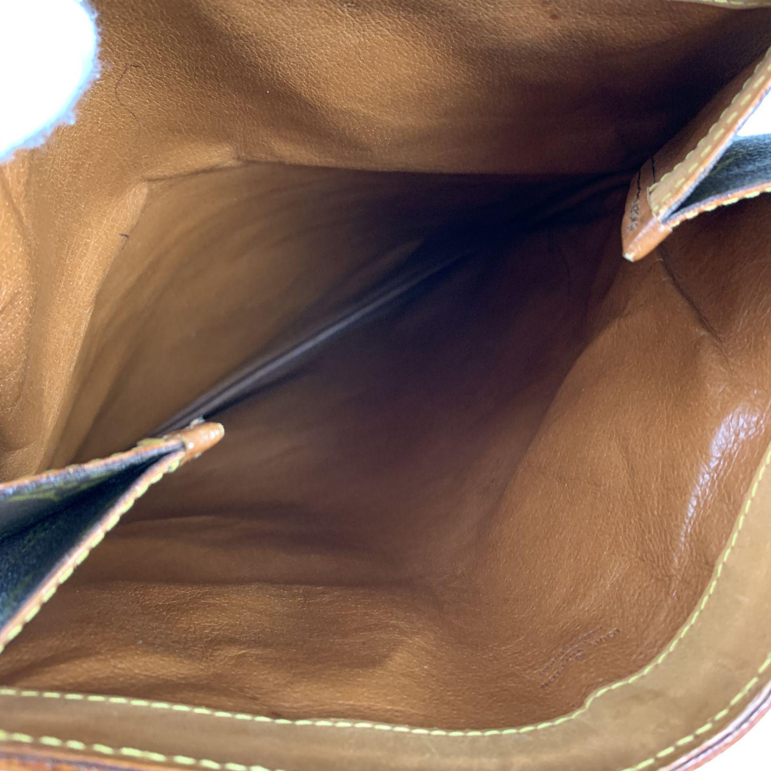 Louis Vuitton Vintage Monogrammierte Canvas Pochette Pliante klappbare Clutch Tasche im Zustand „Hervorragend“ in Rome, Rome
