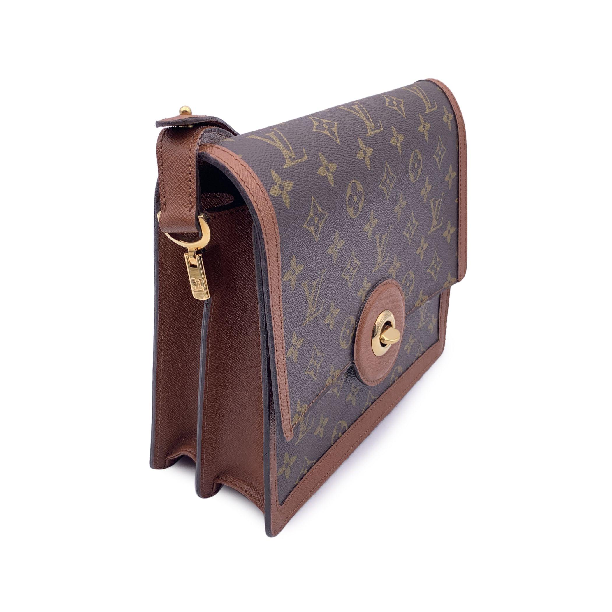 Louis Vuitton Vintage Monogram Canvas Raspail Box Shoulder Bag In Good Condition In Rome, Rome