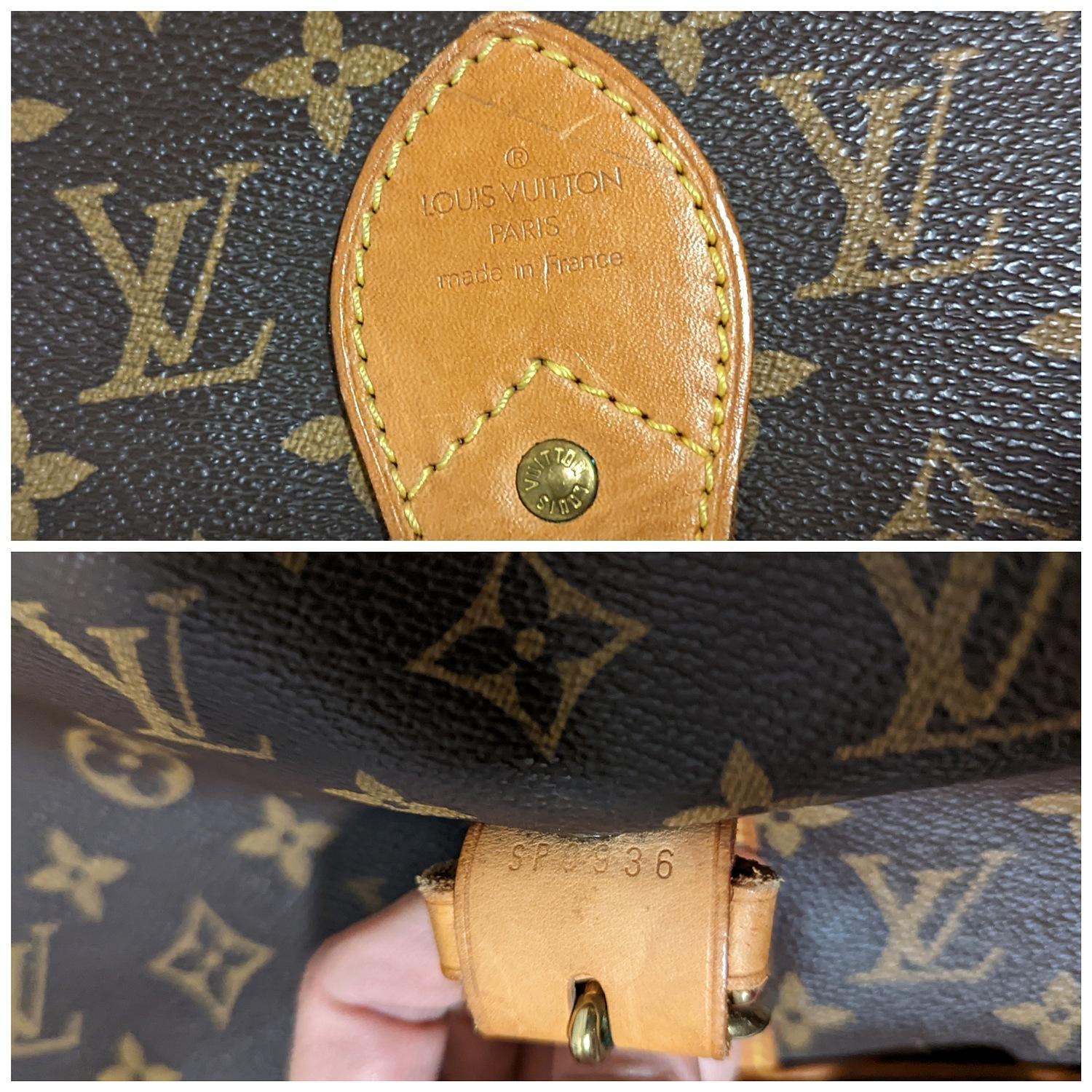 Women's or Men's Louis Vuitton Vintage Monogram Canvas Sac Chasse Hunting Bag