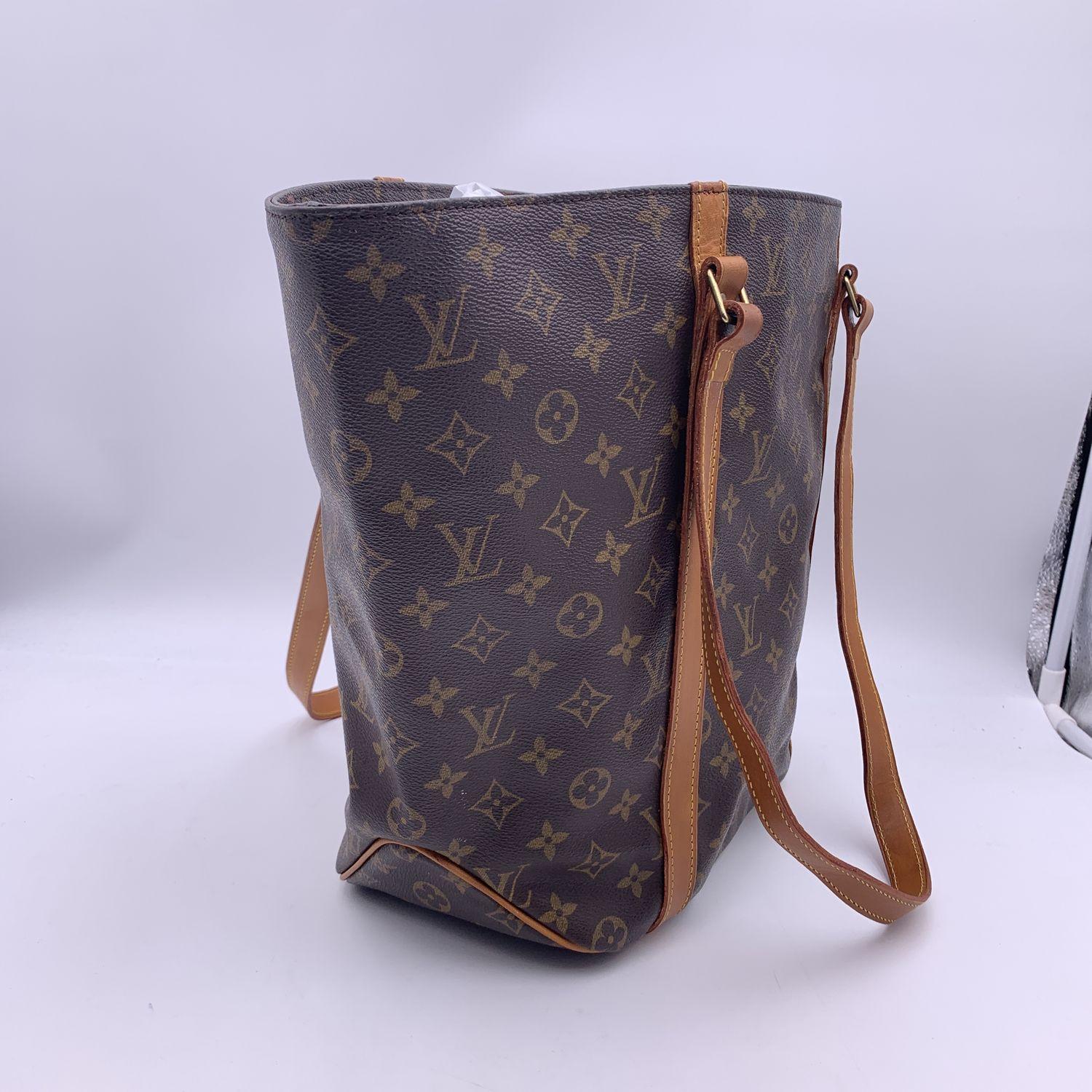 Louis Vuitton Vintage Monogram Canvas Sac Shopping Bag Fourre-tout en vente 4