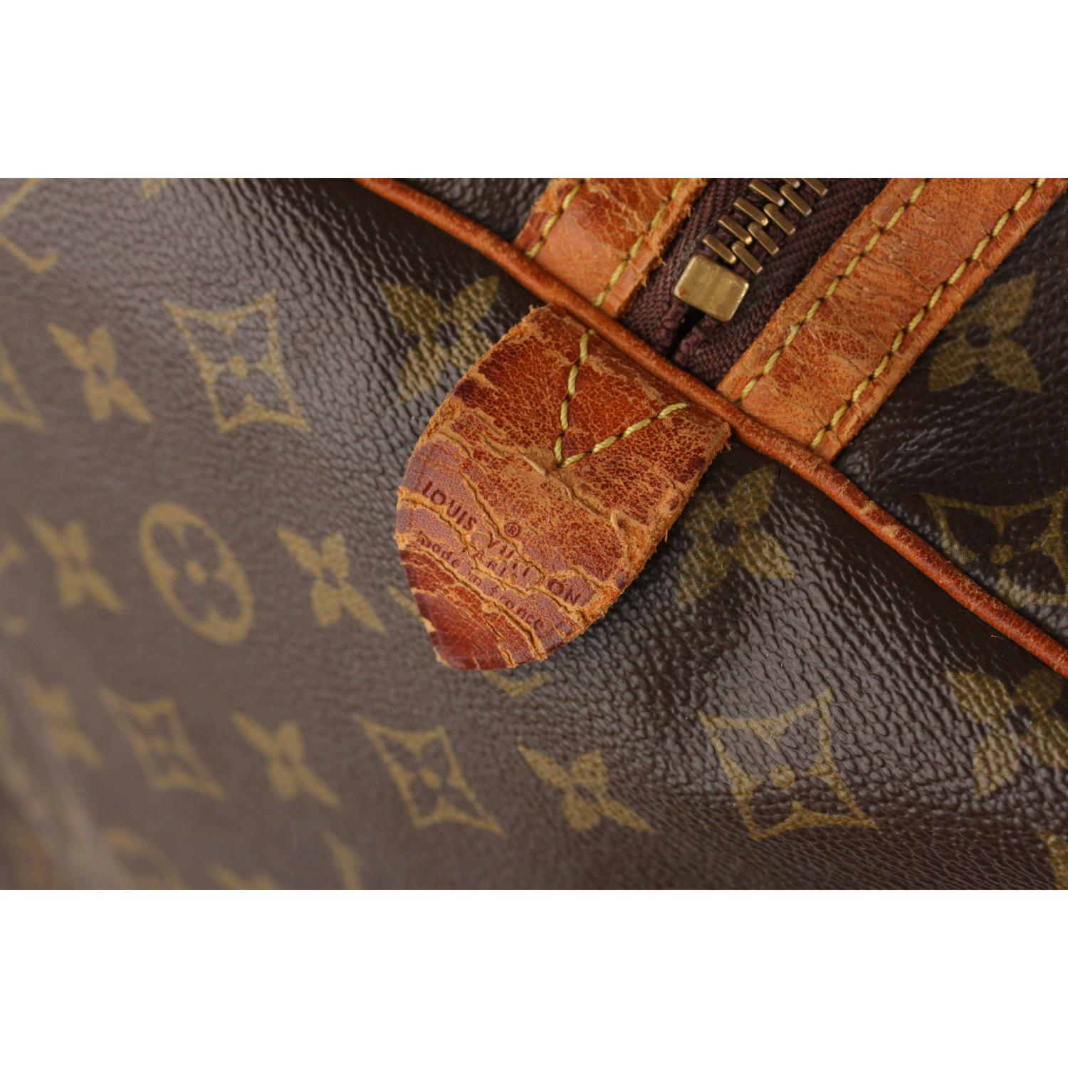 Women's or Men's Louis Vuitton Vintage Monogram Canvas Sac Souple 55 Travel Bag