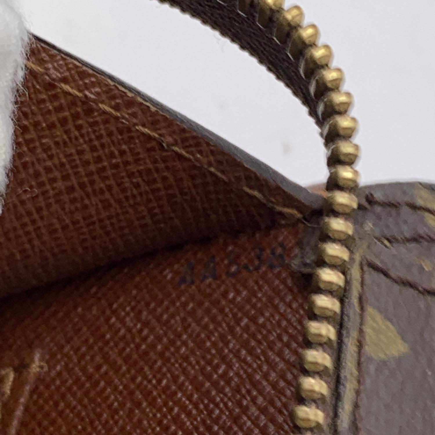 Louis Vuitton Vintage Monogram Canvas Sac Triangle Tricot Bag 5