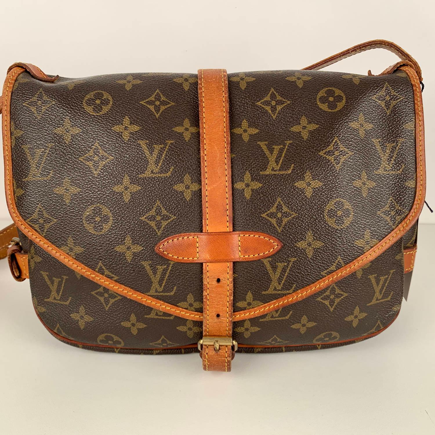 Louis Vuitton Vintage Monogram Canvas Saumur 30 Messenger Bag 1