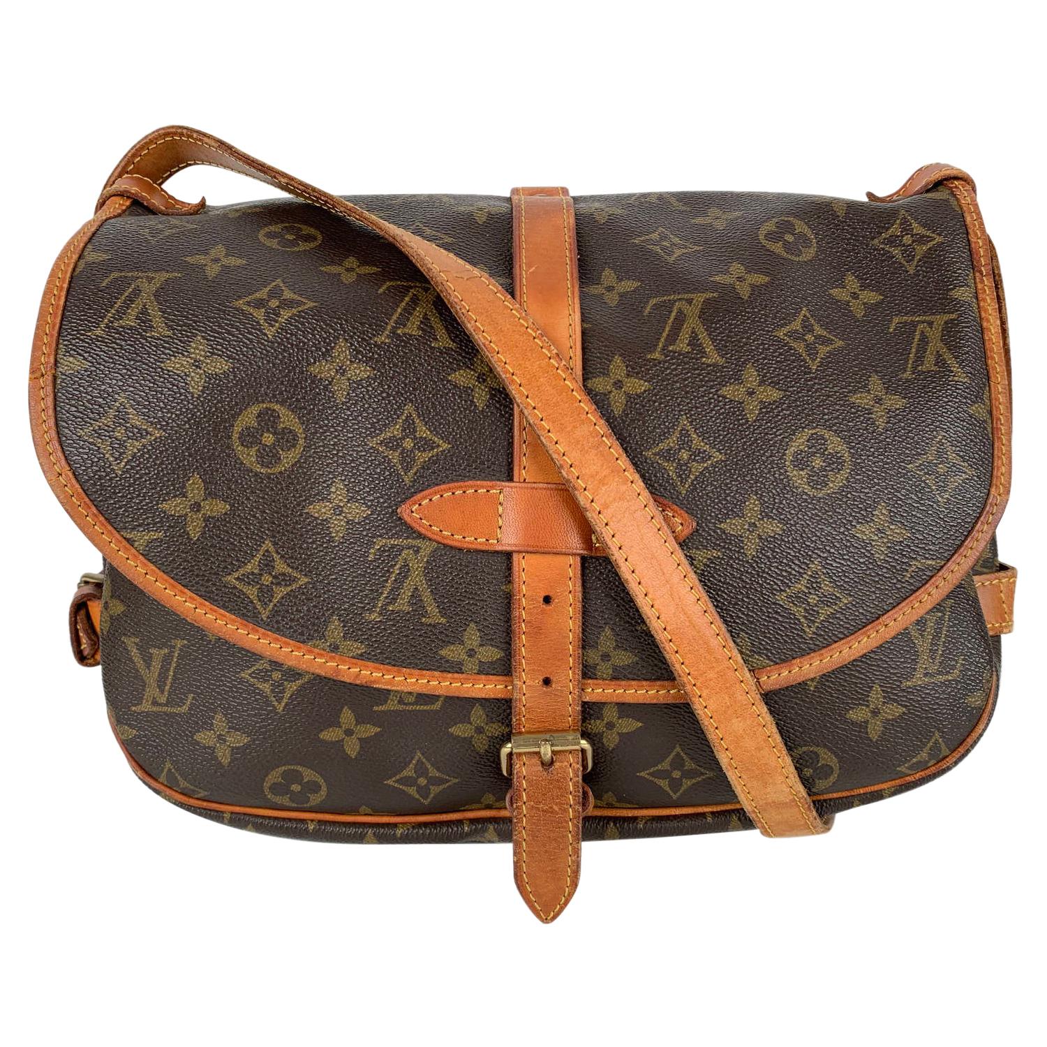 Louis Vuitton Vintage Monogram Canvas Saumur 30 Messenger Bag