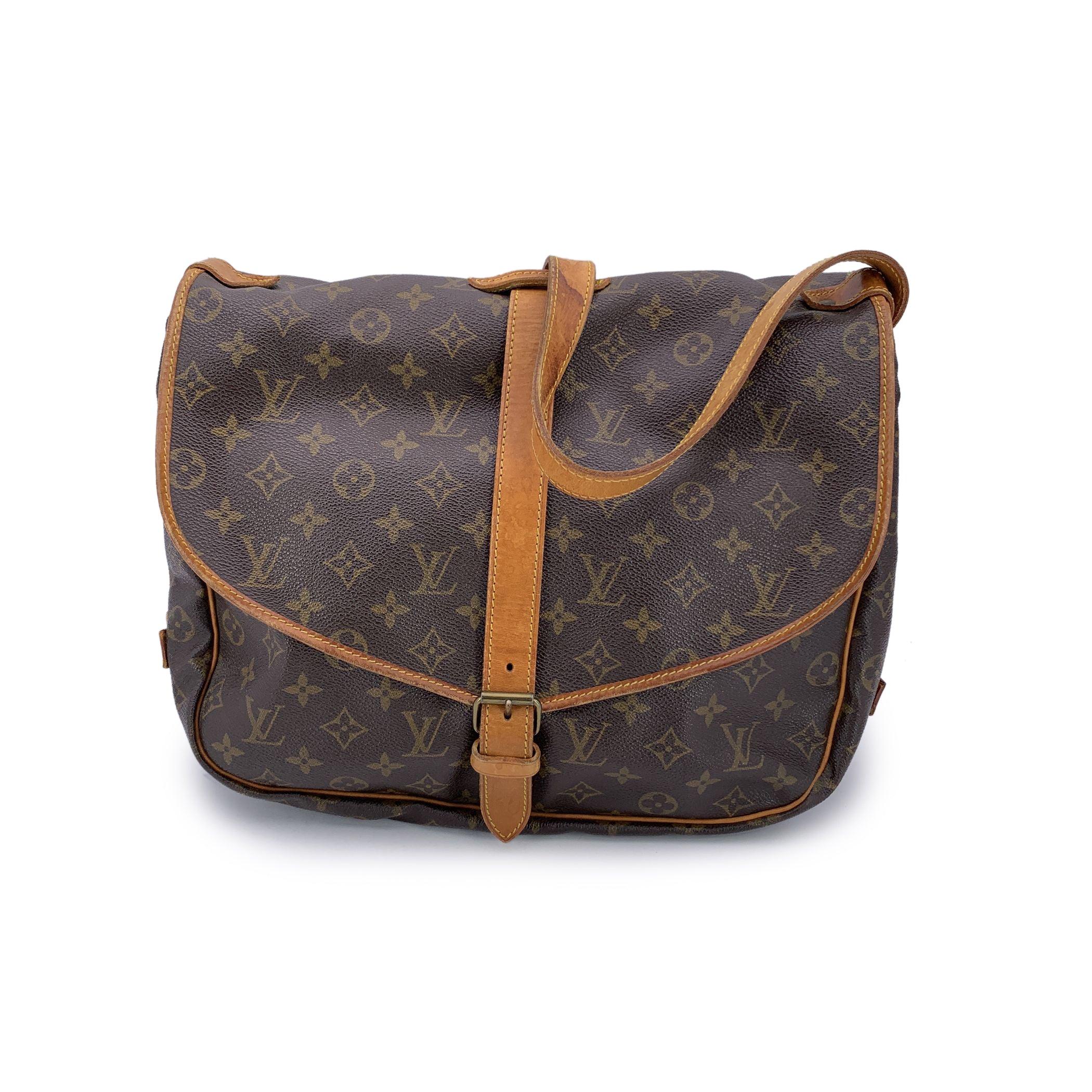 Black Louis Vuitton Vintage Monogram Canvas Saumur 35 Crossbody Bag For Sale