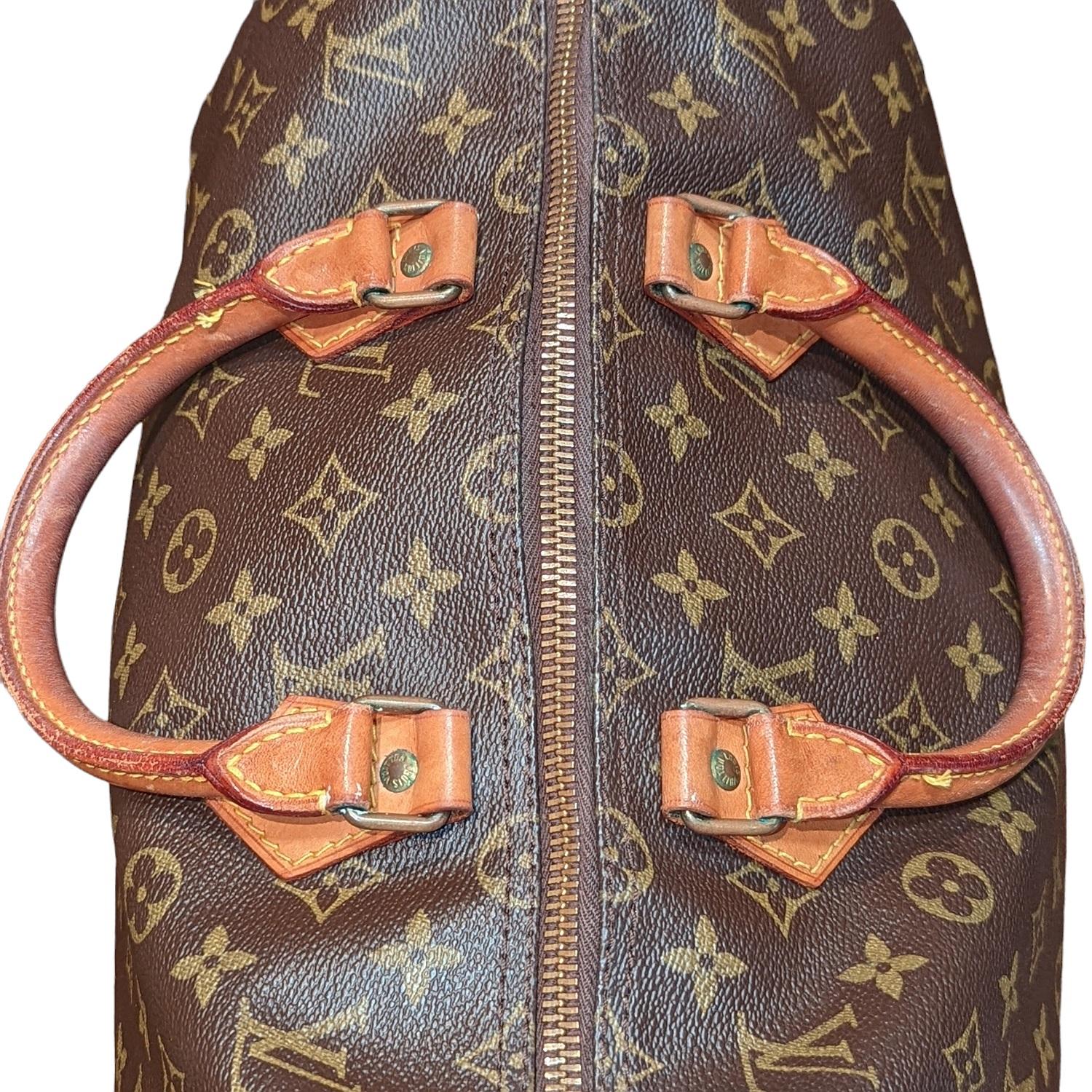 Women's or Men's Louis Vuitton Vintage Monogram Canvas Speedy 30 Bag