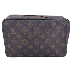 Louis Vuitton Vintage Monogram Canvas Trousse 23 Cosmetic Pochette Bag