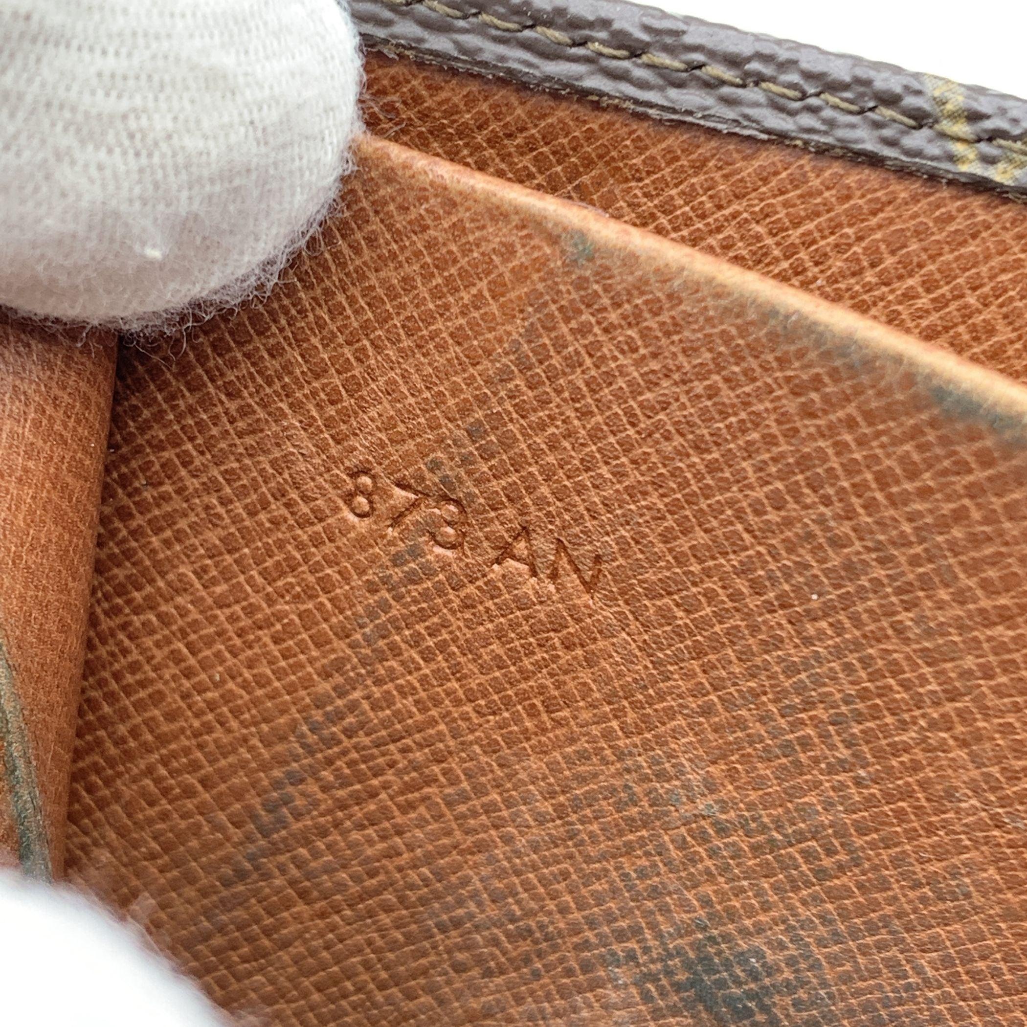 Louis Vuitton Vintage Monogram Compact Double Flap Wallet M61652 3