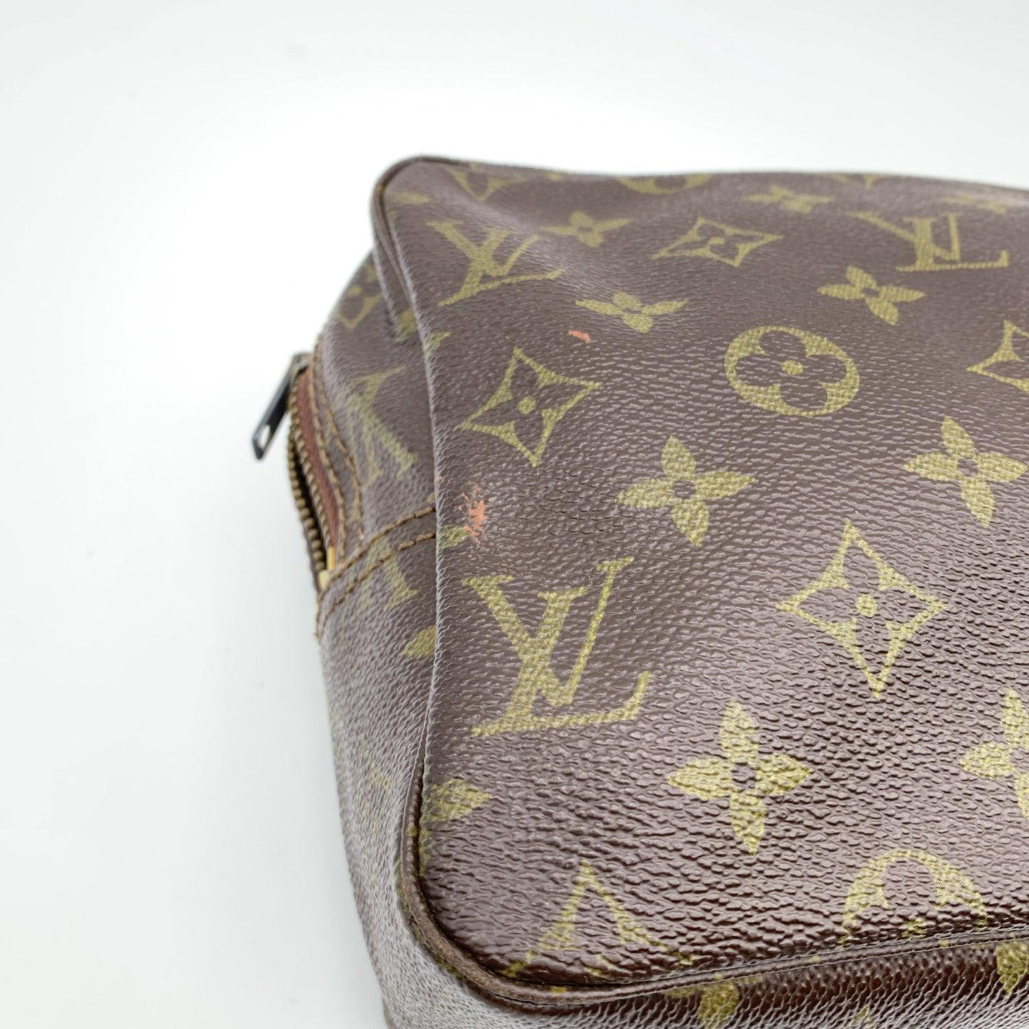 Louis Vuitton Vintage Monogram Cosmetic Trousse 28 Pochette Bag M47522 3