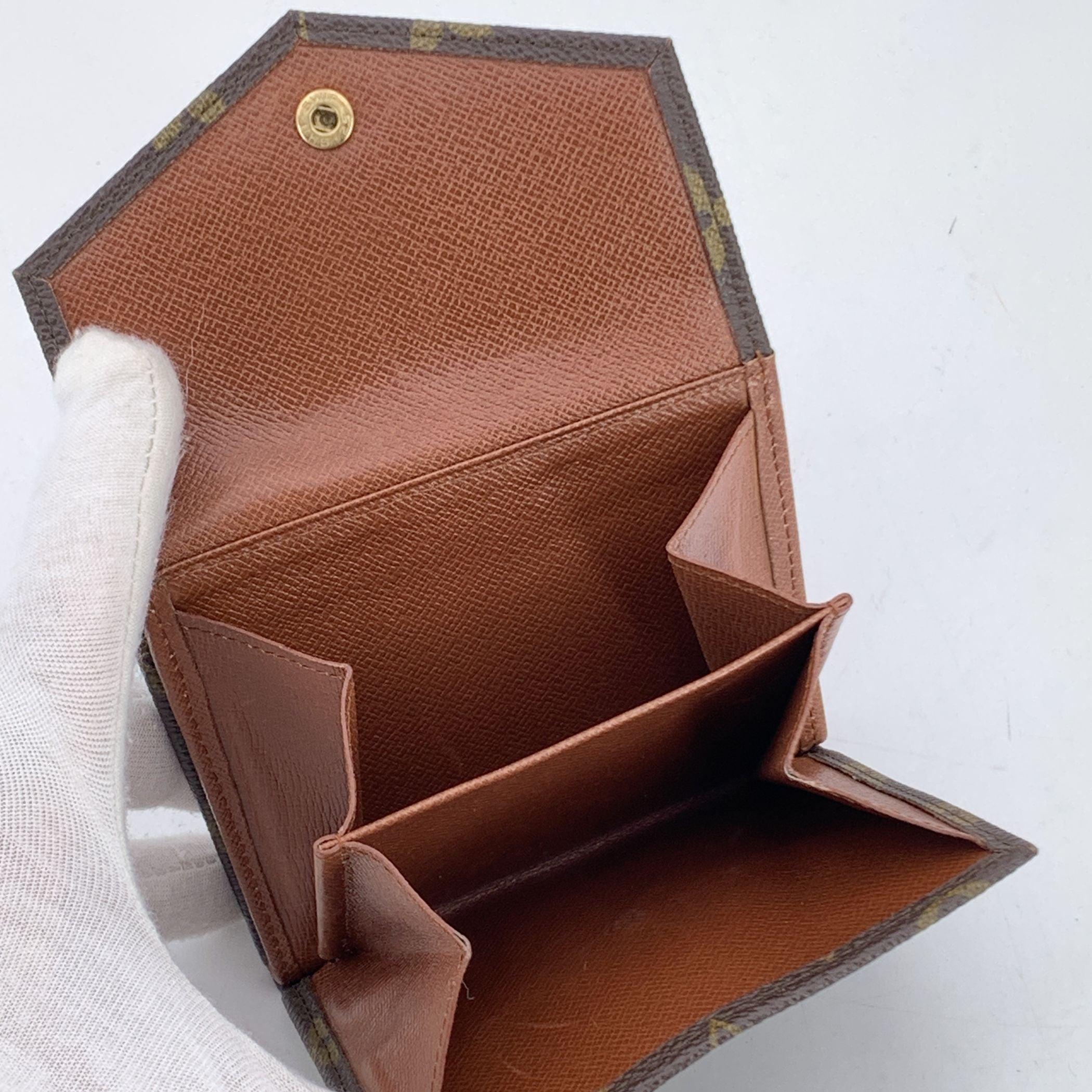 Louis Vuitton Vintage Monogram Double Flap Wallet Compact M61652 In Good Condition For Sale In Rome, Rome