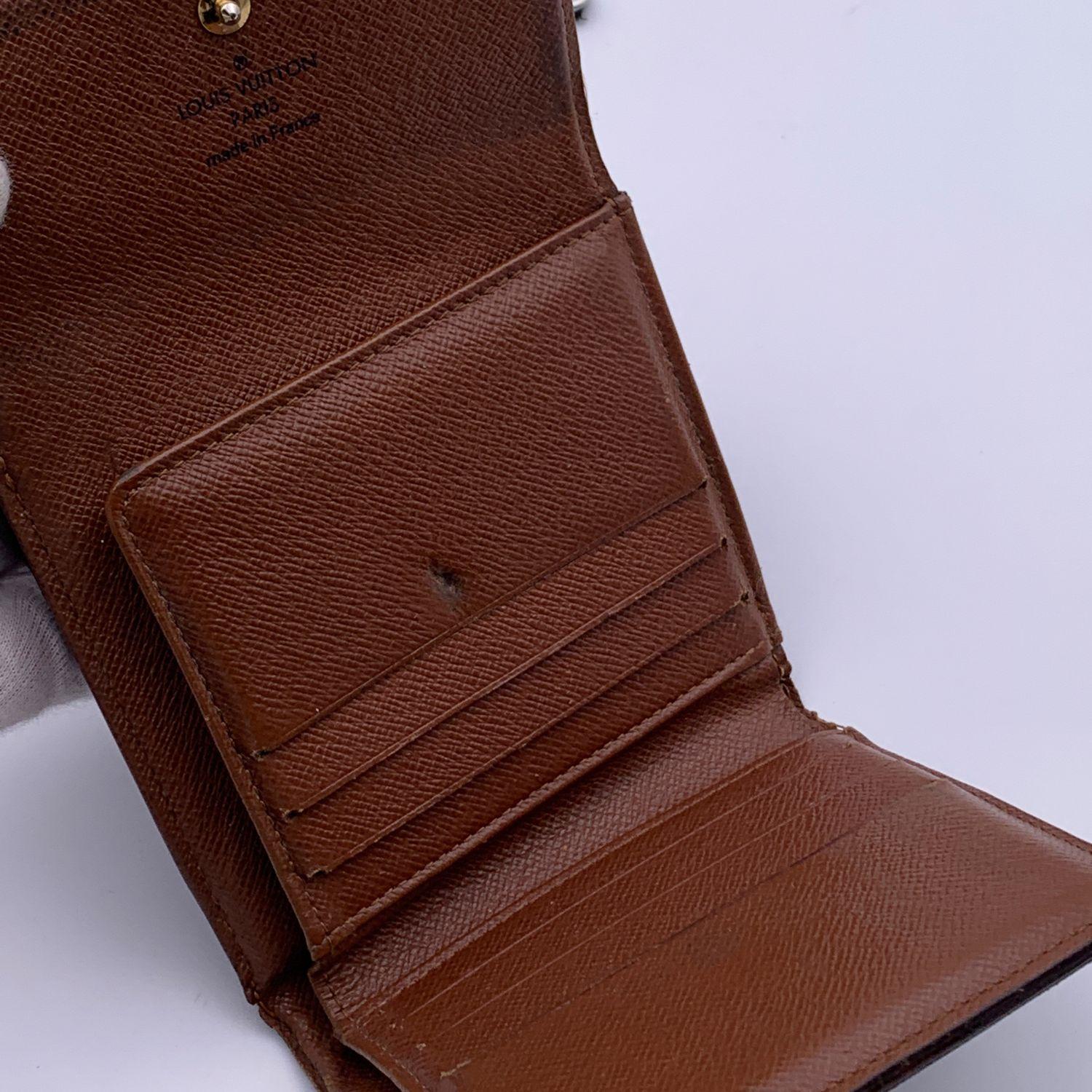Louis Vuitton Vintage Monogram Elise Square Compact Wallet In Good Condition In Rome, Rome