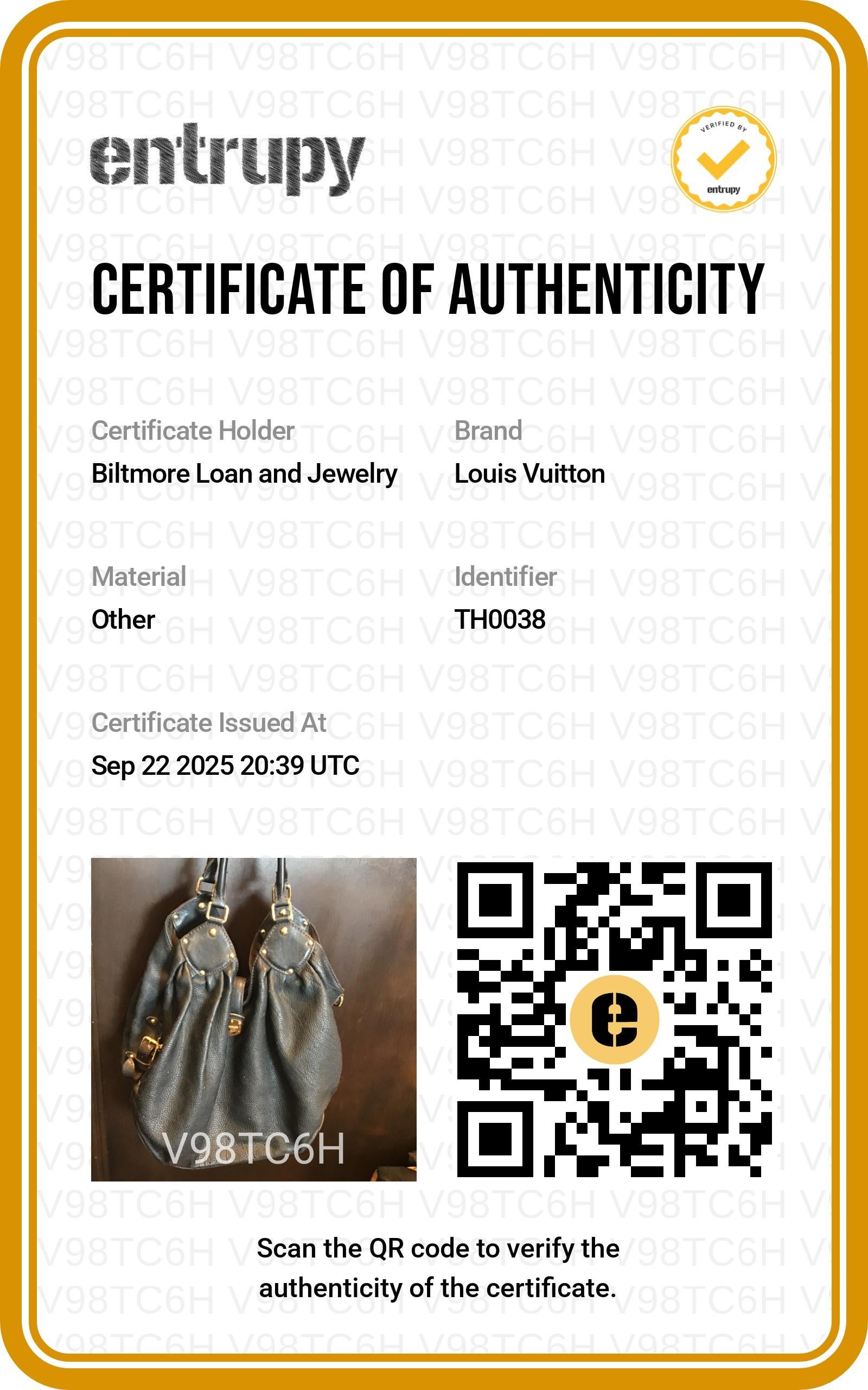 Louis Vuitton Vintage Monogram Mahina L Hobo Tasche im Angebot 8