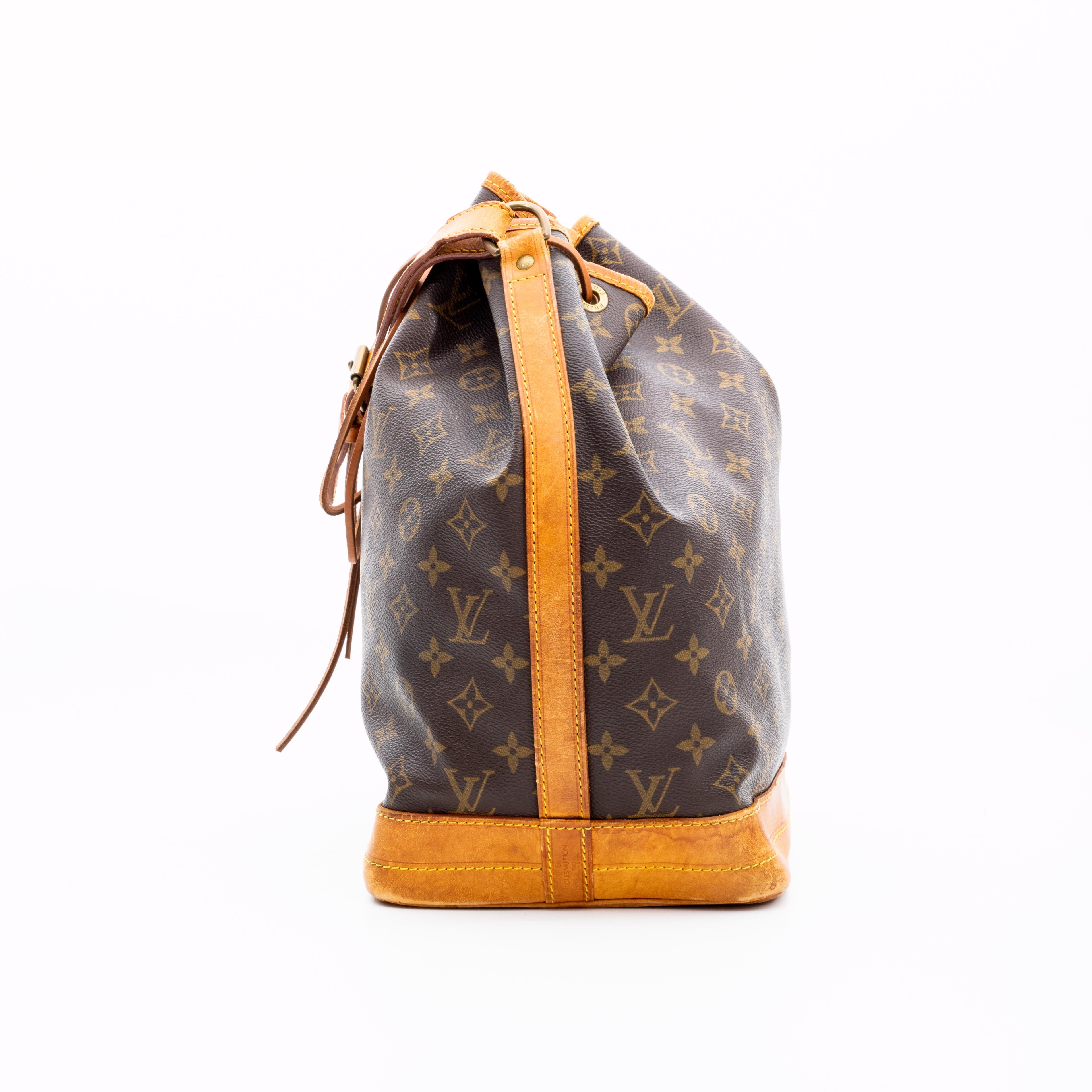 Black Louis Vuitton Vintage Monogram Néo Drawstring Bag For Sale
