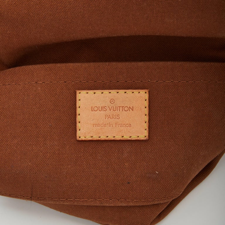 LOUIS VUITTON Vintage Marelle Leather Bag - A Retro Tale