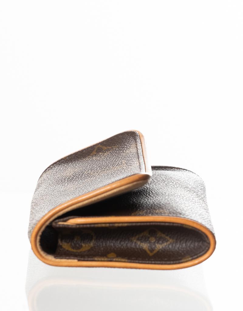 Femenino o masculino Louis Vuitton Vintage Monograma Pochette Twin PM