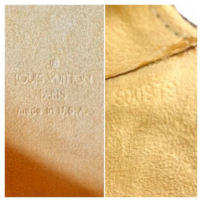 Louis Vuitton Vintage Monogram Pochette Twin PM Shoulder Bag For Sale 4