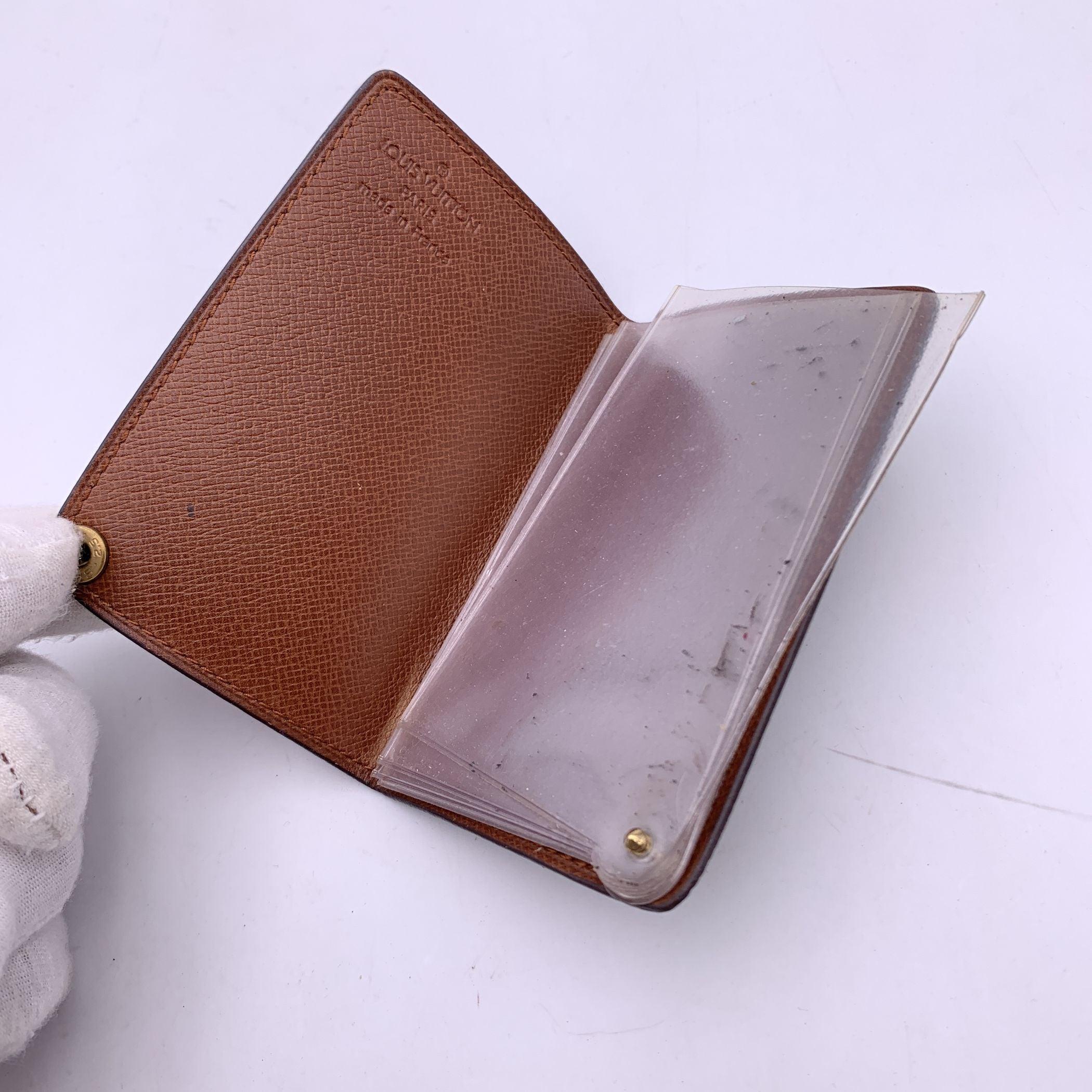 Louis Vuitton Vintage Monogram Porte Carte Pression Card Holder Case In Good Condition For Sale In Rome, Rome