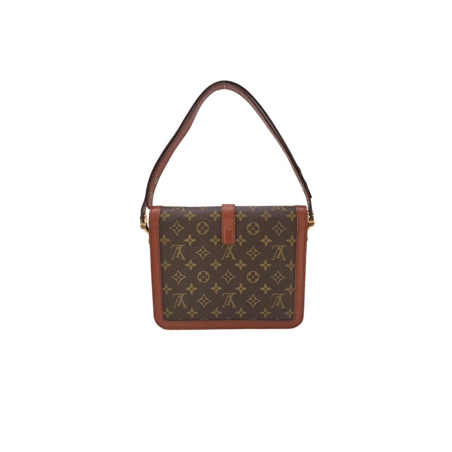 Louis Vuitton Vintage Monogram Rond Point Shoulder Bag In Good Condition In Scottsdale, AZ
