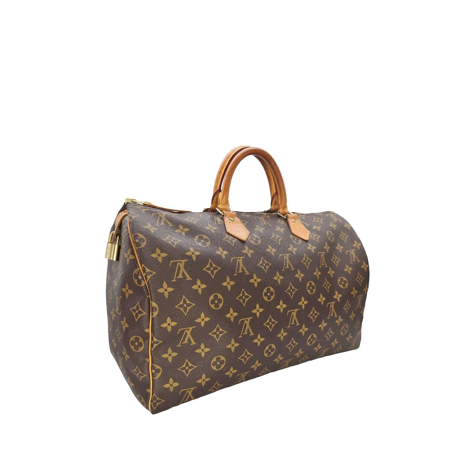 Louis Vuitton Vintage Monogram Speedy 40 Bag In Good Condition For Sale In Scottsdale, AZ