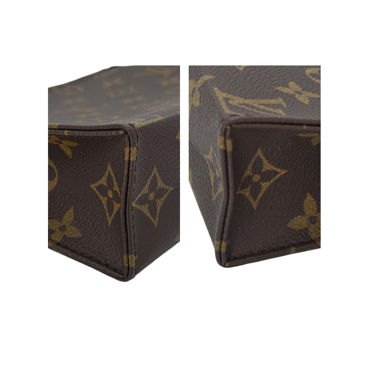 Estuche cosmético Louis Vuitton Vintage Monogram Toiletry 19 Pouch en venta 3
