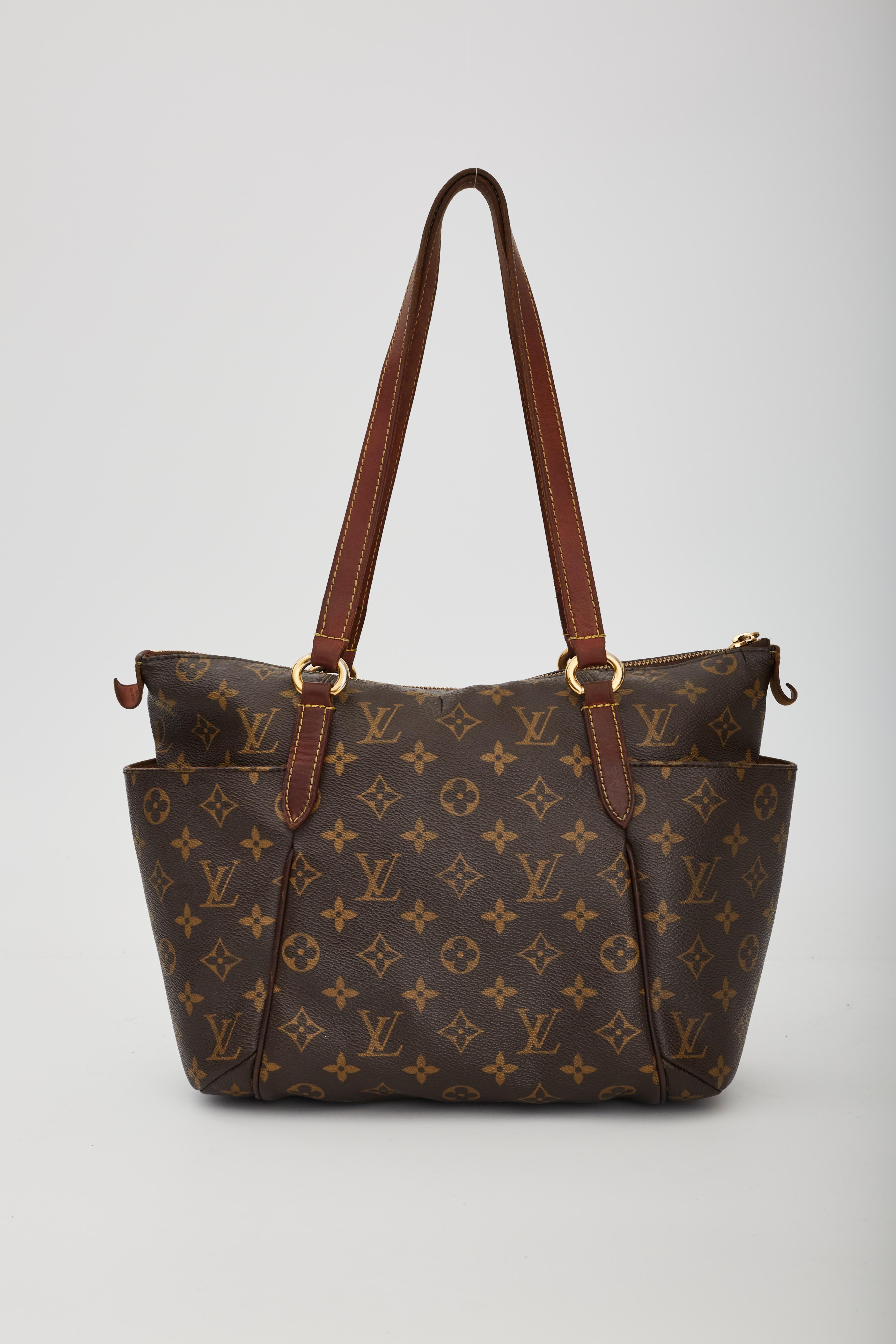 Louis Vuitton Totally PM Monogram Canvas Shoulder Bag