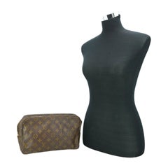 Louis Vuitton Vintage Monogram Trousse de Toilette 28 Bag Zip Pouch