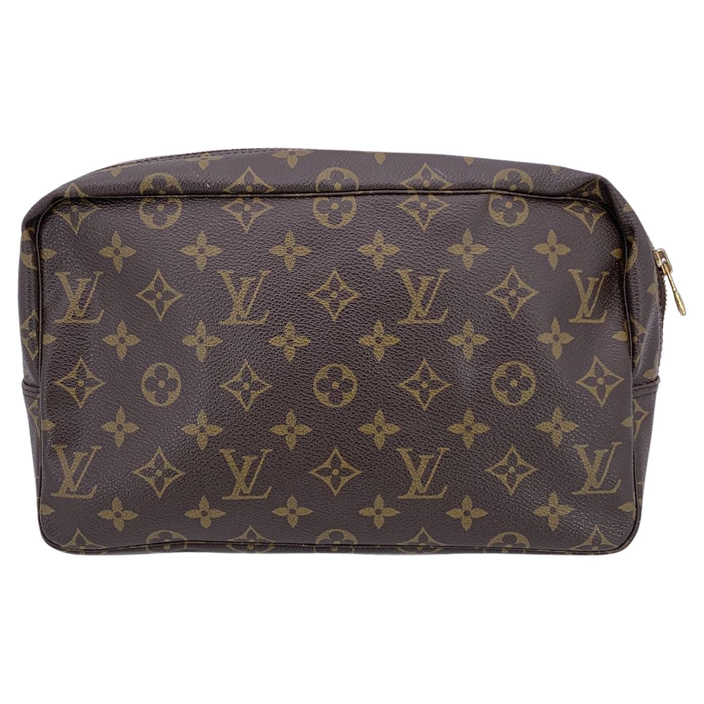 Louis Vuitton Vintage Monogram Trousse de Toilette 28 Cosmetic Bag