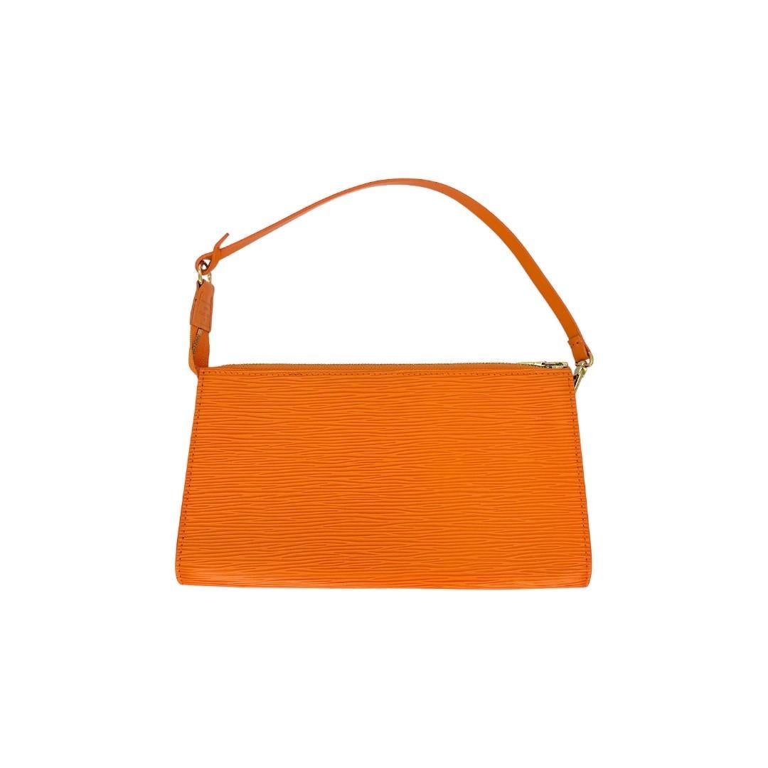 Louis Vuitton Vintage Orange Epi Pochette Accessories In Excellent Condition For Sale In Scottsdale, AZ