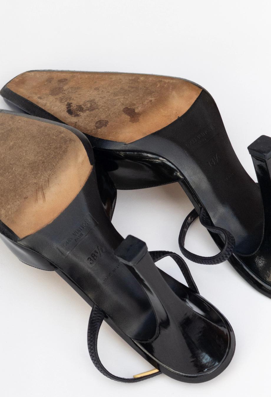 Louis Vuitton Vintage Charol Negro Tacones Sz 38.5 en venta 1