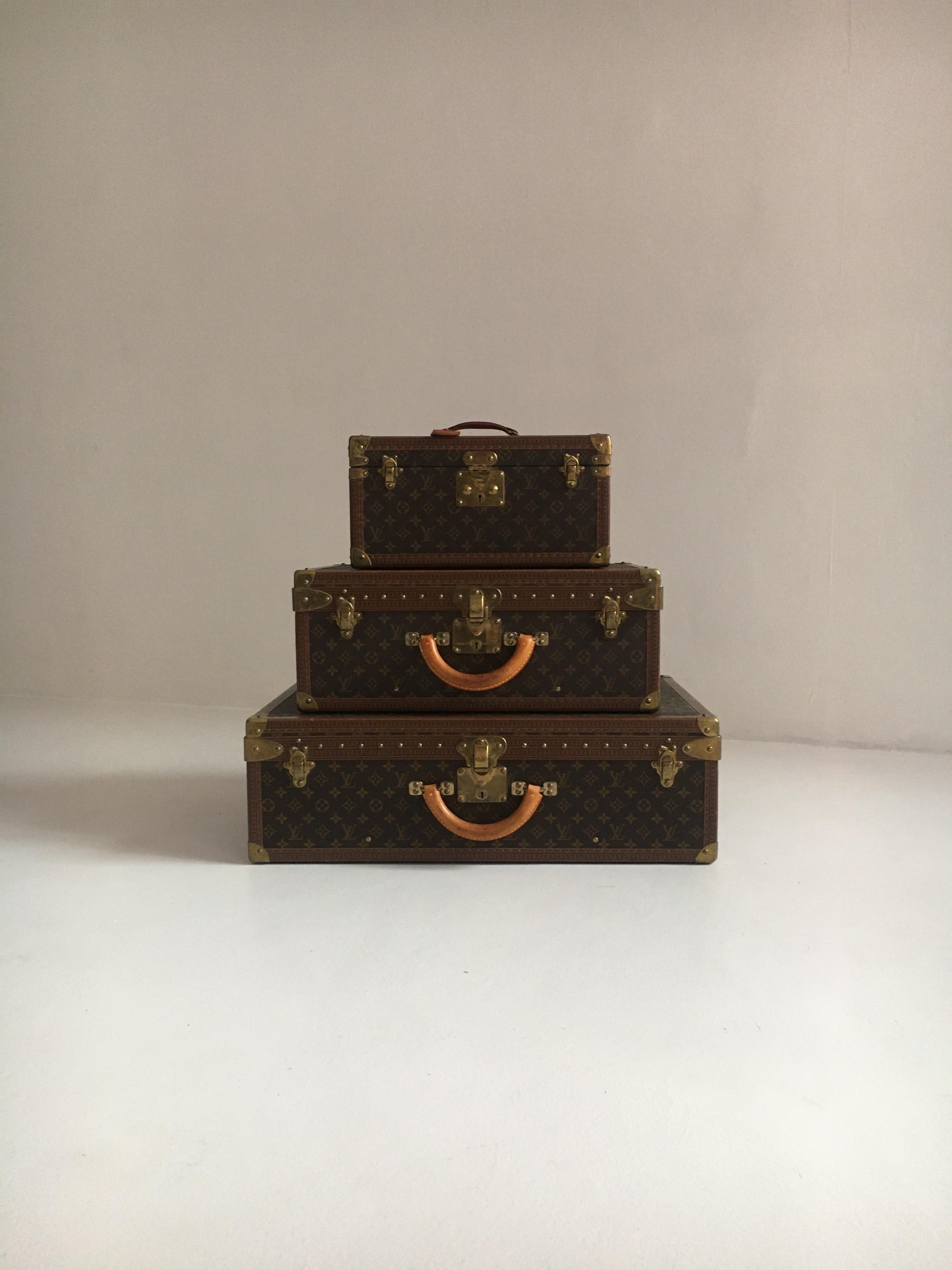 Louis Vuitton Vintage Petite Eifel Tower Stack Alzer Trunk Set of Three 7