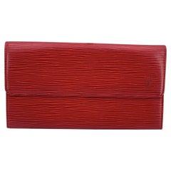 Louis Vuitton Portafoglio Lungo Vintage in Pelle Epi Rosso Sarah Continental