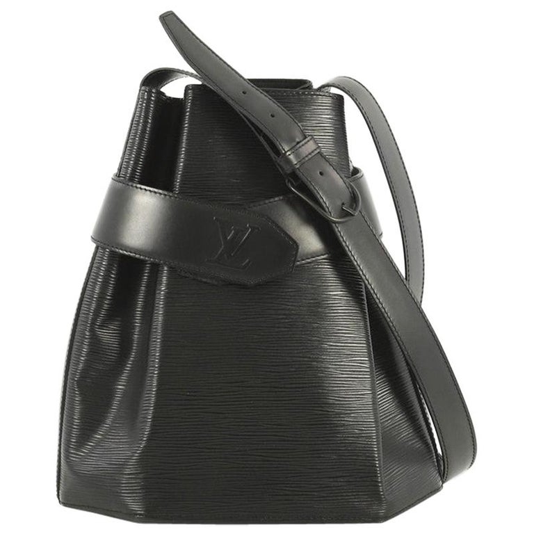 Louis Vuitton Vintage Sac d&#39;Epaule Handbag Epi Leather PM at 1stdibs
