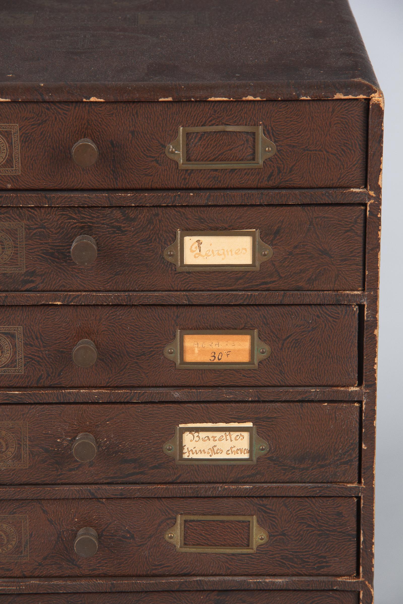 19th Century French Seamstress Storage Box (Messing)