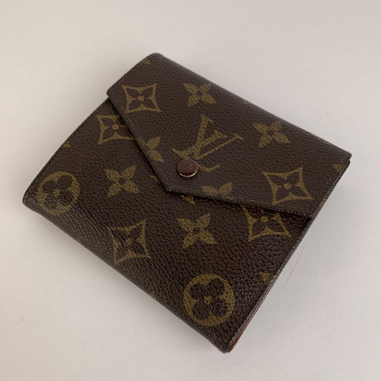 Louis Vuitton Multiple Wallet - 48 For Sale on 1stDibs