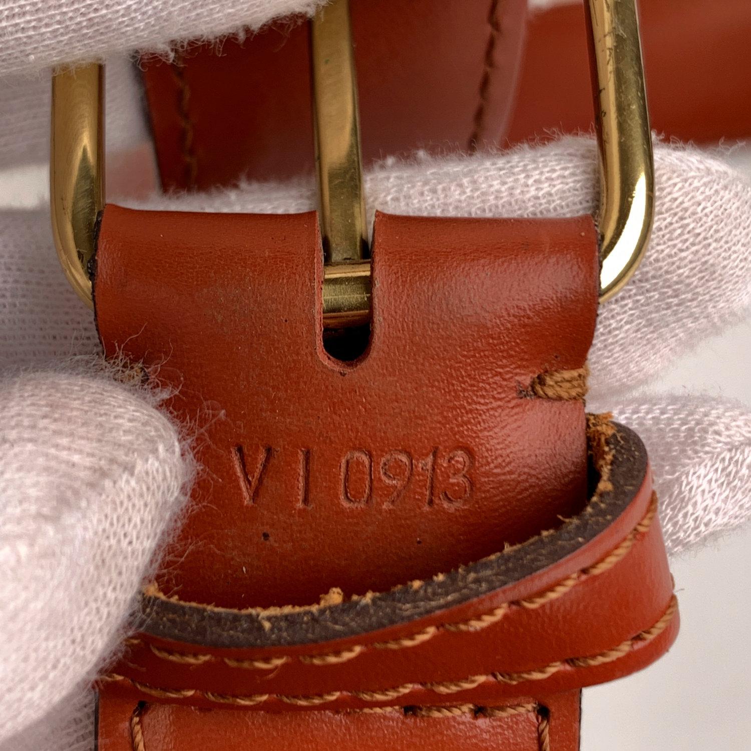 Louis Vuitton Vintage Tan Epi Leather Sac d'Epaule Bucket Shoulder Bag 10