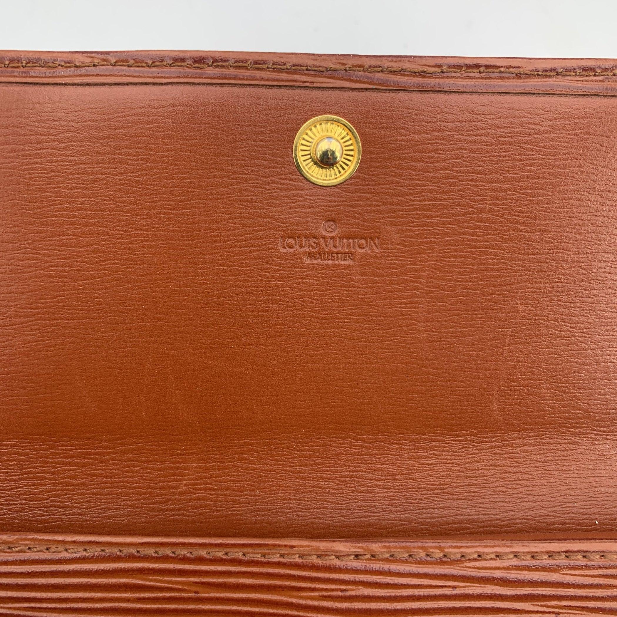 Women's Louis Vuitton Vintage Tan Epi Long International Wallet Coin Purse For Sale