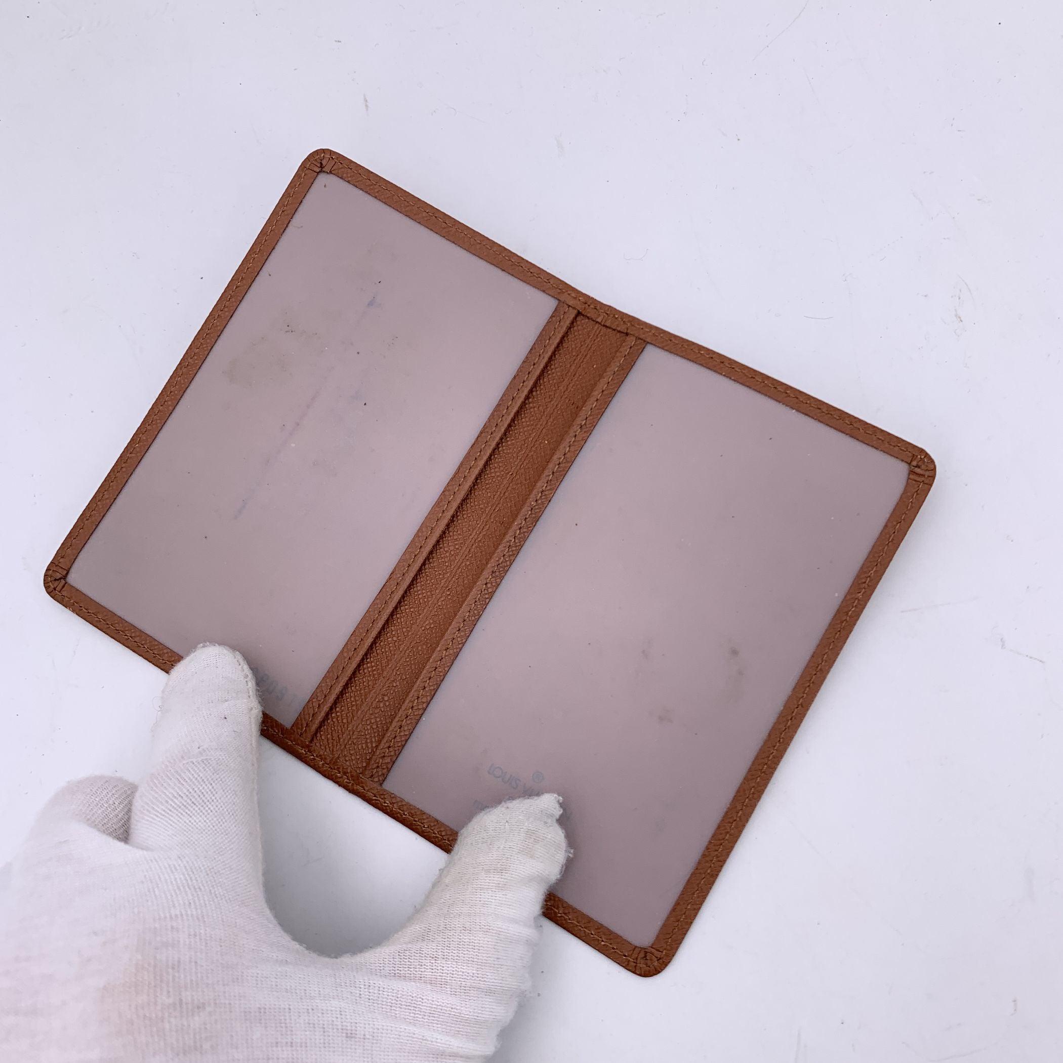 Women's Louis Vuitton Vintage Tan Leather ID Card Wallet Photo Holder For Sale