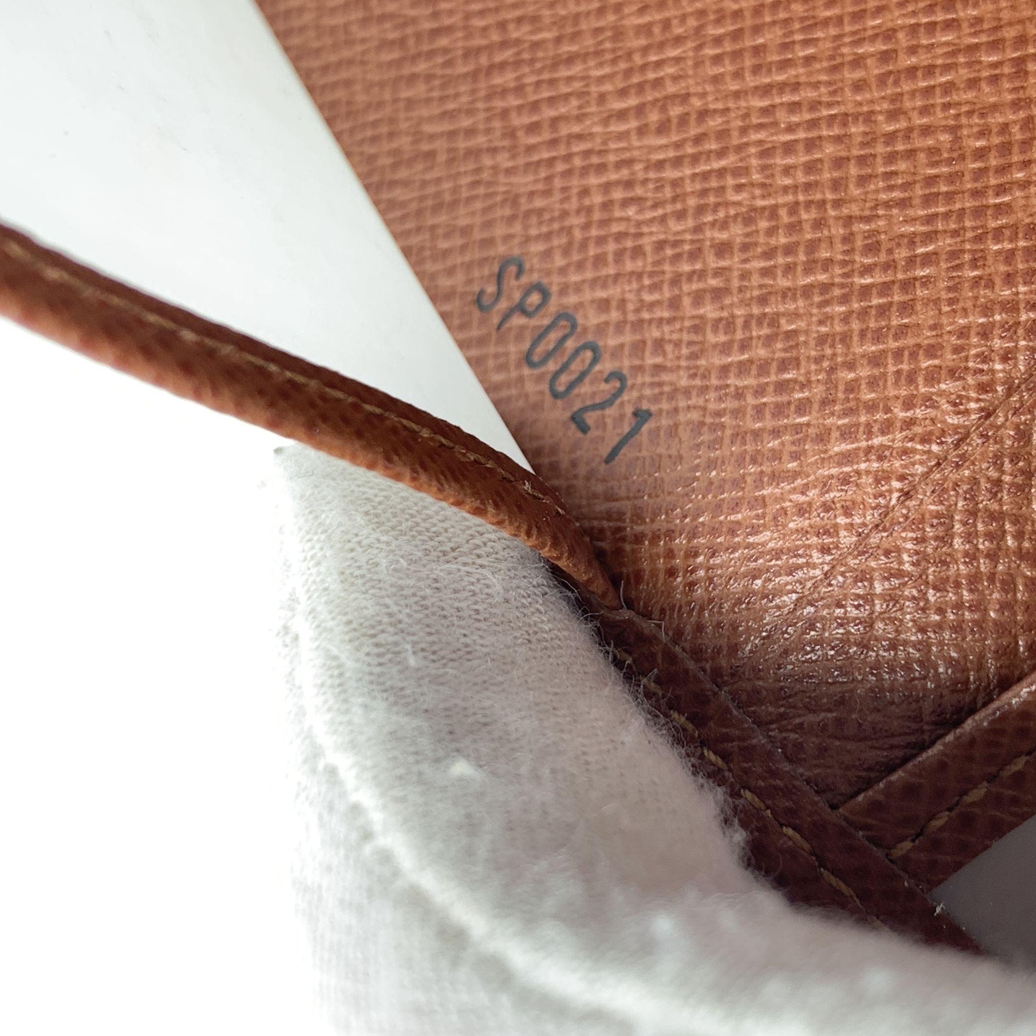 Women's or Men's Louis Vuitton Vintage Tan Leather ID Card Wallet Photo Holder For Sale