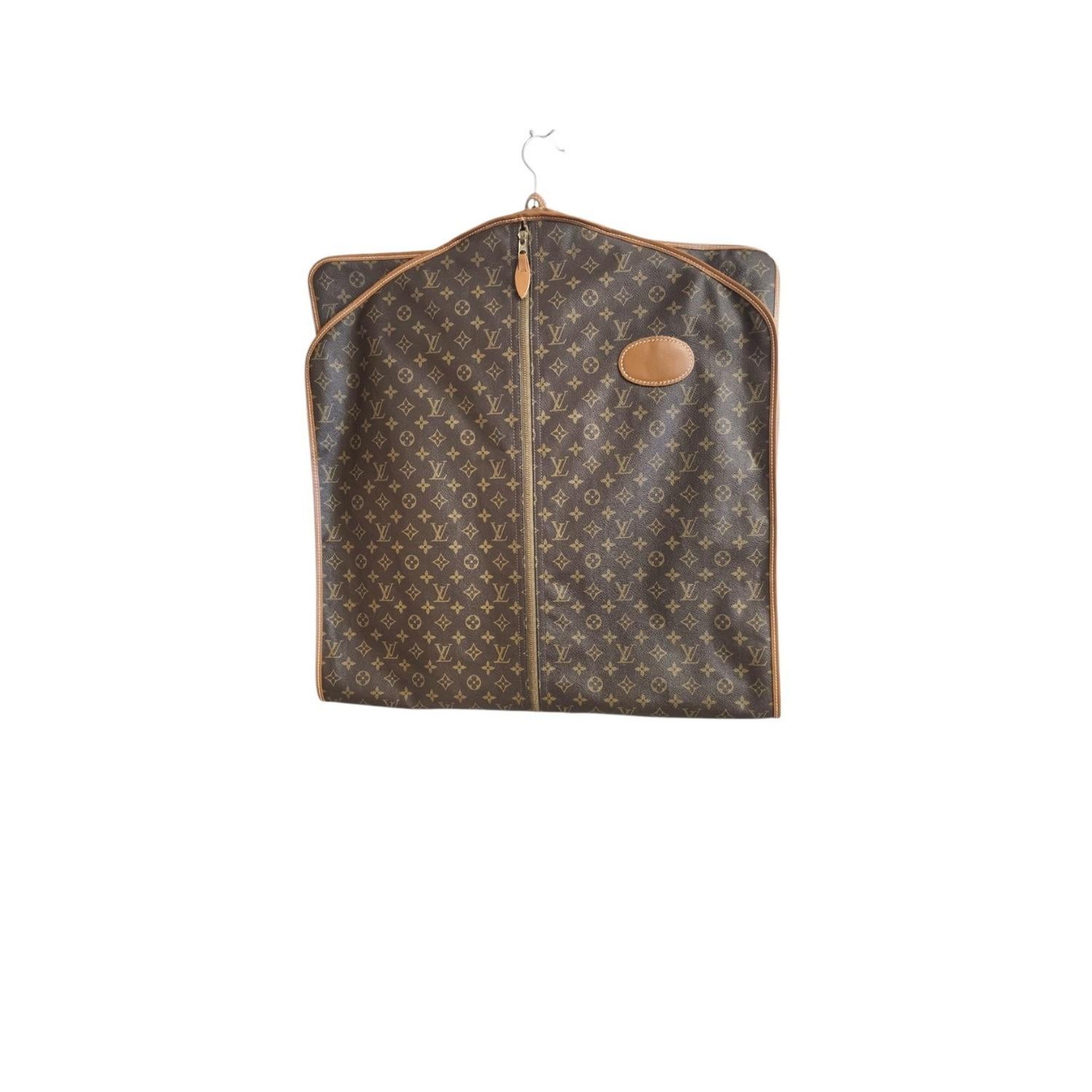 From the mid 1970's to early 1990's, Louis Vuitton partnered with a US luggage company to create The French Company Louis Vuitton luggage This vintage garment bag combines classic style with practical design. Made from the iconic Monogram canvas