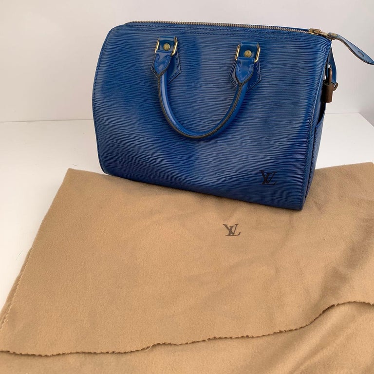 Louis Vuitton Epi Speedy 25 Boston Handbag Toledo Blue – Timeless Vintage  Company