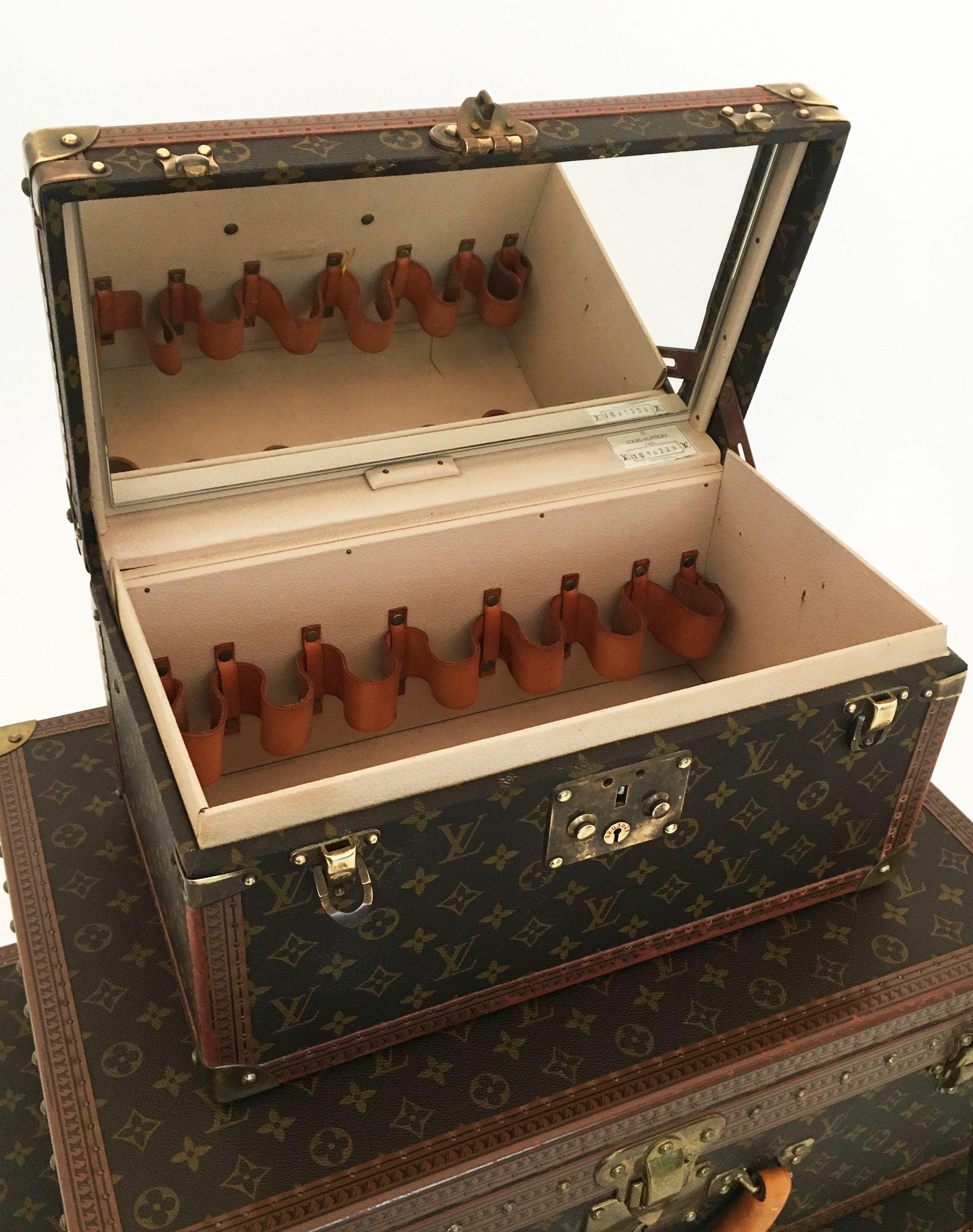 Louis Vuitton Vintage Train Case, Boite Bouteilles Et Glace, Beauty Case For Sale 7