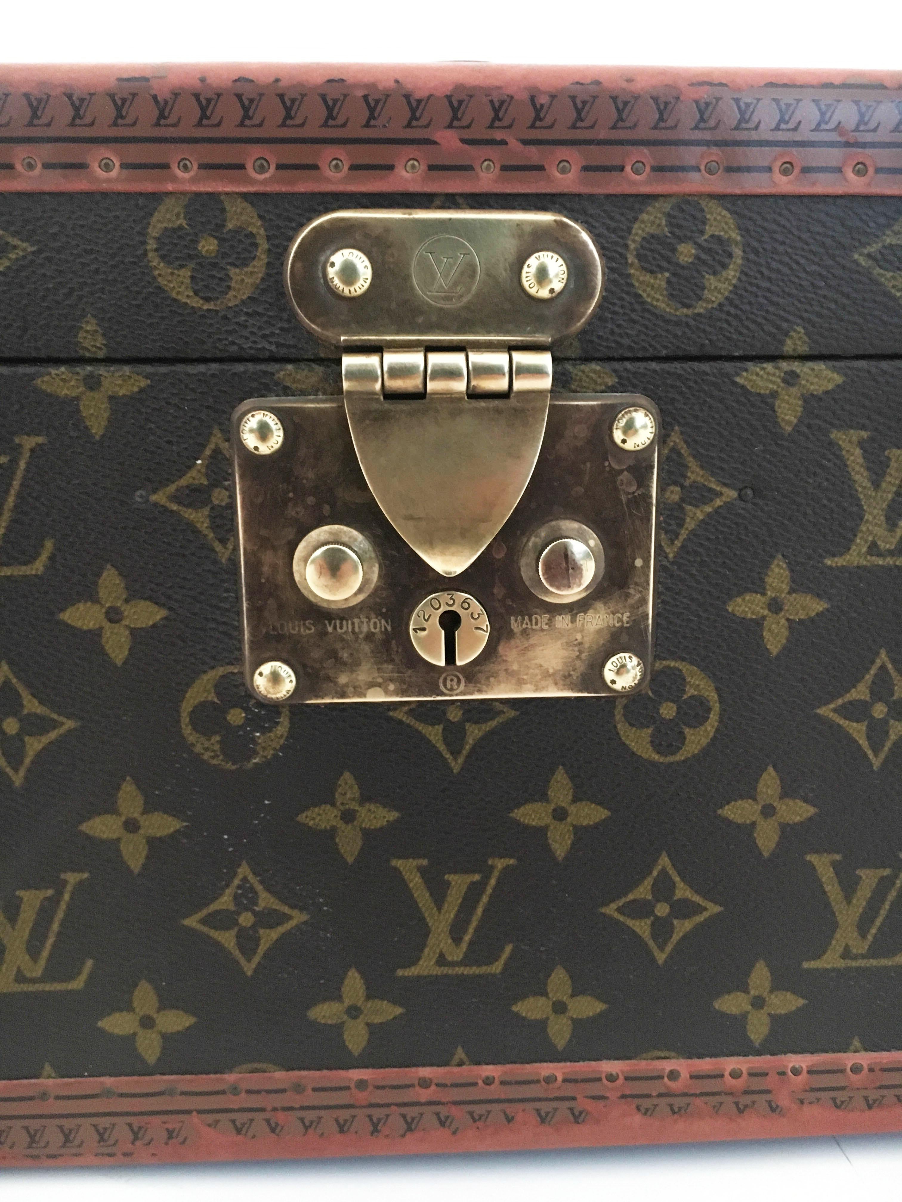Late 20th Century Louis Vuitton Vintage Train Case, Boite Bouteilles Et Glace, Beauty Case For Sale