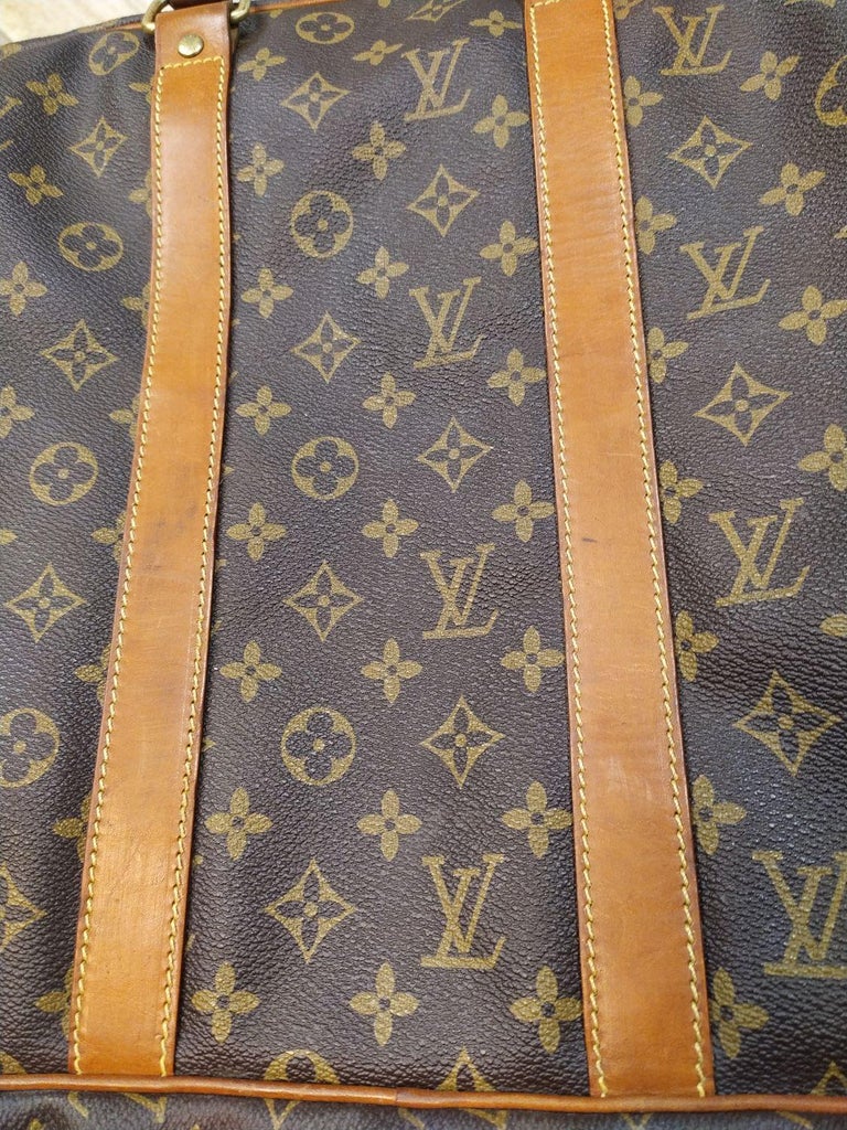 Louis Vuitton Vintage Travel Bag For Sale 8